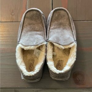 UGG Ascot men’s slipper seal grey suede shearling interior size 10